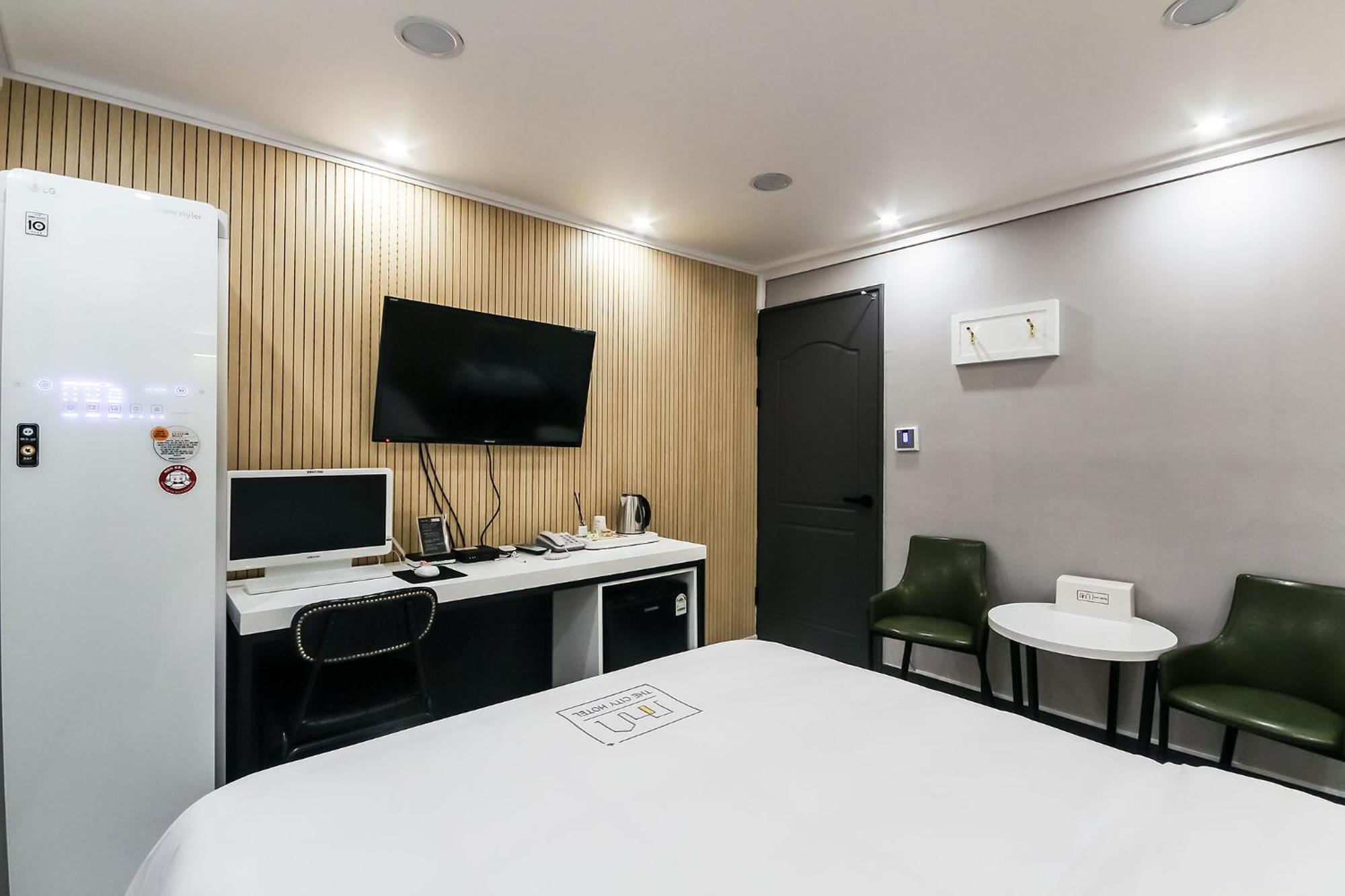 Hotel The City Gwangju Metropolitan City Екстер'єр фото