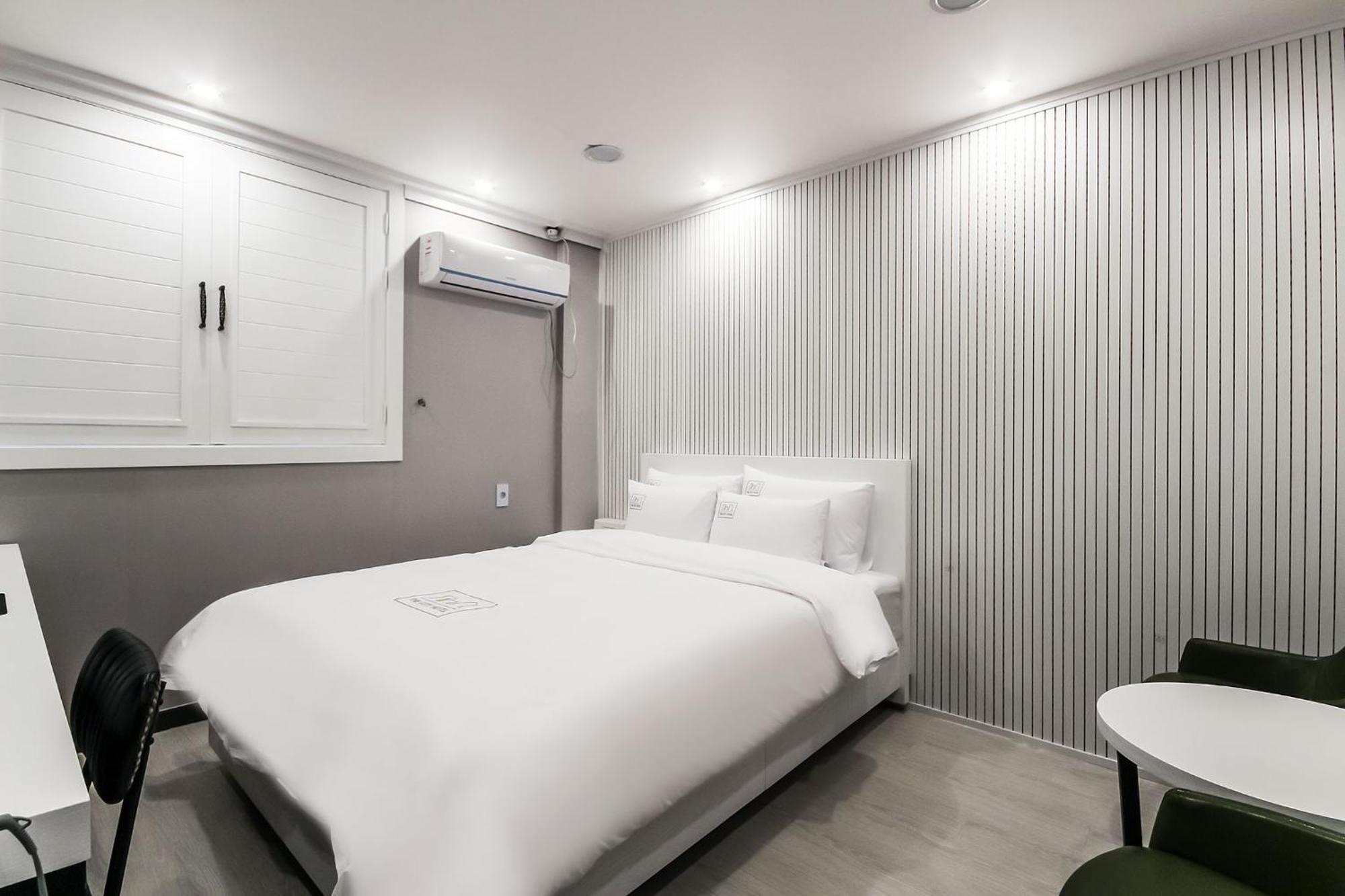 Hotel The City Gwangju Metropolitan City Екстер'єр фото